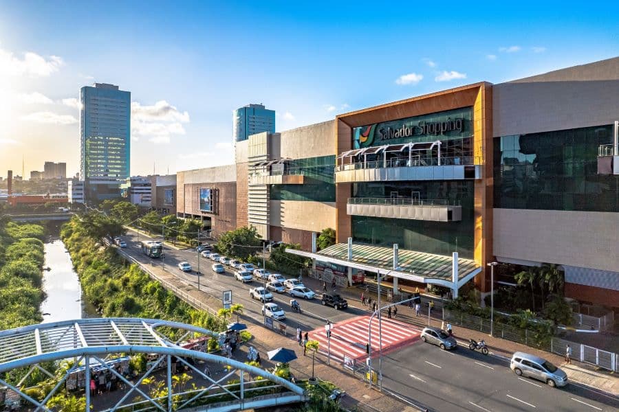 Fachada do Salvador Shopping, o shopping onde fica a loja.